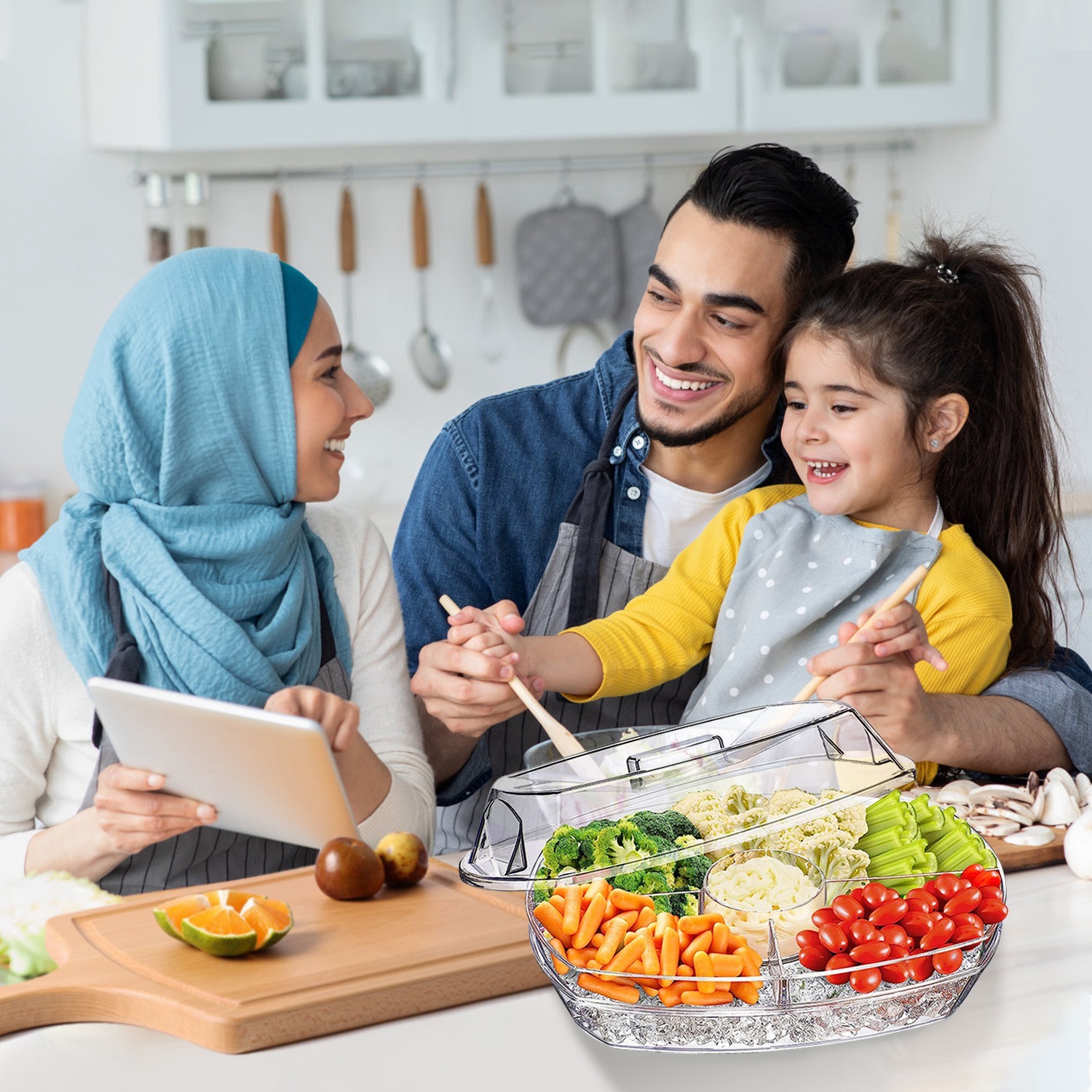 Chilled Serving Tray with Lid, 4 Compartments, for Fruit and Appetizers - Image 9